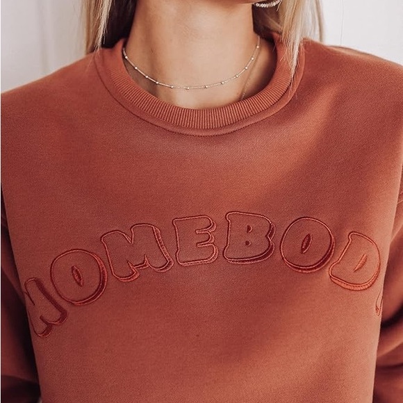 ‘Homebody’ Sweat Suit - Picture 3 of 6